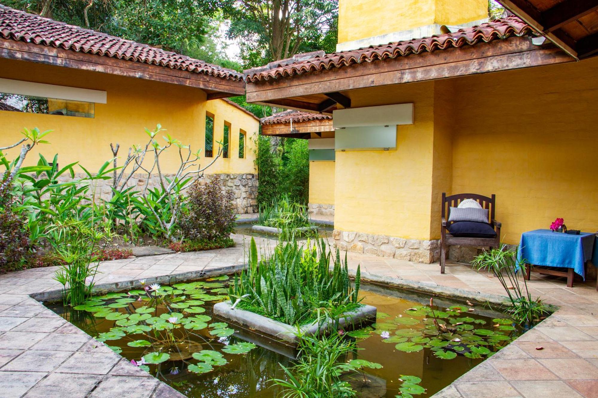 Bougainvillea Retreat كاندي المظهر الخارجي الصورة
